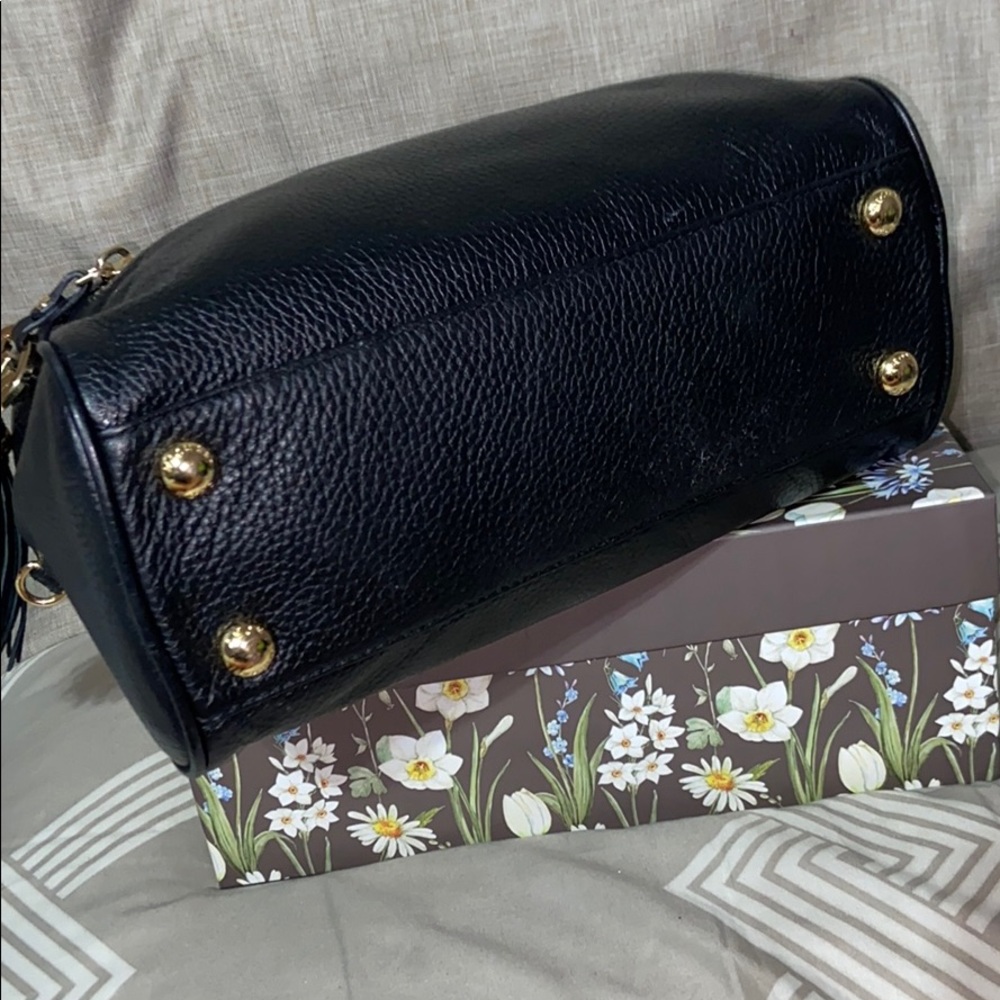 • HOST PICK• Michael Kors Handbag - Picture 7 of 8